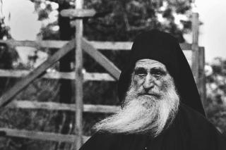 (Video) Documentar despre viața Părintelui Dionisie de la Colciu