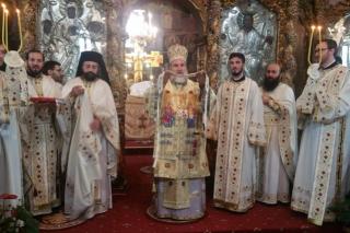 Binecuvântare arhierească la catedrala din Roman