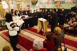 „Din seara ajunului“, la Biserica ieşeană „Sfântul Sava“