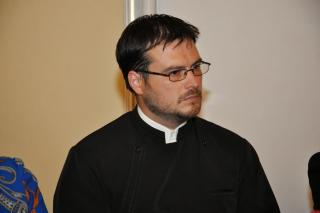 Preotul Gabriel Herea, premiat de Academia Română