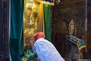Femeile creștine din Bagdad, îndemnate „să poarte hijab, precum Fecioara Maria”
