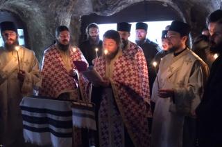 (Video) Mănăstirea Putna - Acatist la Chilia Sfântului Cuvios Daniil Sihastrul