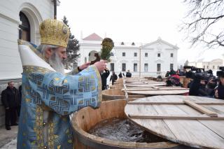 Apa cea Mare - o prelungire a Iordanului. IPS Teofan, cuvânt de învățătura în ziua prăznuirii Botezului Domnului