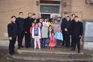 Activităţi sociale în cinstea Sfinţilor Trei Ierarhi, la Seminarul de la Roman