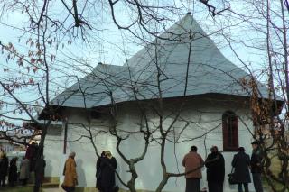 Slujbă arhierească în Biserica Spitalului de Psihiatrie din Suceava