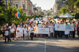 Zece neadevăruri spuse despre familia tradiţională