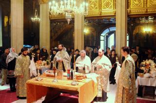 „Moşii de iarnă”, la Catedrala Patriarhală din Bucureşti