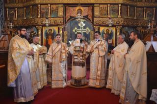 Liturghie arhierească în Parohia Vălişoara