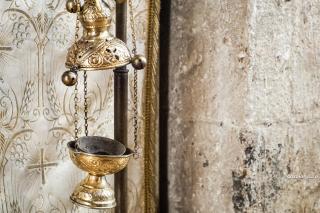 Tămâie şi praf de puşcă – miresmele Liturghiei din Siria şi Irak