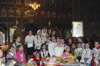 „Zâmbetul primăverii“, în Parohia Cotumba