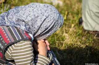 Fraţilor, dacă vom socoti mai bine, atunci vom vedea că pricina poticnelii suntem noi înşine