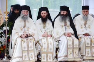 „Fericiţi cei săraci cu duhul, că acelora este Împărăţia cerurilor”