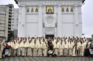 Preoţii din Protoieria Bacău, în comuniune la Catedrala „Sfântul Nicolae“