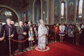 Slujbă arhierească la Biserica „Sfinţii Voievozi“ - CFR din Bacău