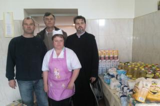 Sprijin pentru copiii şi bătrânii de la Hârja