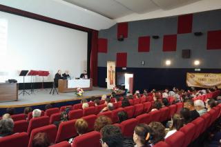 „Tinereţea monahismului românesc“, dezbătută la Oneşti