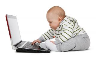 Copiii şi sindromul privitului la computer