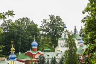 Lavra Peșterilor din Pskov
