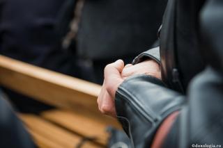 Deși știu că Dumnezeu ne ascultă și ne împlinește rugăciunile, de ce în timpul rugăciunii am impresia că Dumnezeu nu mă ascultă și simt o stare de pustietate?