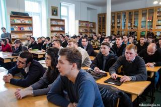 Cum poate un absolvent al facultății de teologie romano-catolică să iubească creștinește?