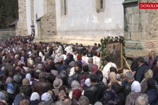 Izvorul Tămăduirii - hramul Mănăstirii Bistrița