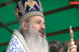 (Video) O rugăm pe Maica Domnului să ne aibă ca fii și fiice ale sale - IPS Teofan