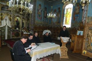 Şedinţă preoţească în Protopopiatul Sascut