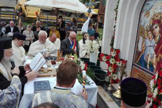 Troiţă închinată Maicii Domnului, la Ipatele
