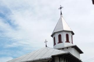Pictura Bisericii Dealu-Zvoriştea, judeţul Suceava, va fi sfinţită