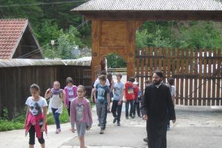 Dar de suflet pentru micii cateheţi de la Biserica „Sfântul Dumitru“