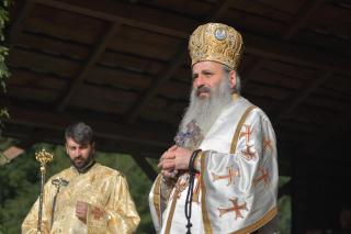 (VIDEO) De ce să merg după Biserică? De ce să merg după Hristos? - Înaltpreasfințitul Părinte Teofan, Mitropolitul Moldovei și Bucovinei