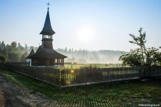 Slujba Utreniei și răsăritul soarelui