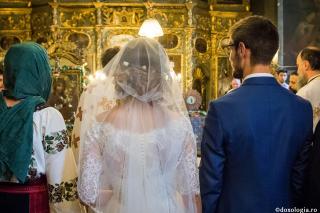 miri la cununia religioasă
