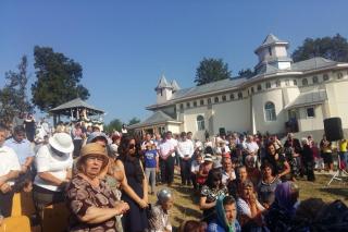 „Scară către cer“ resfinţită în Parohia Crăieşti