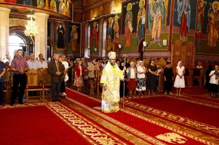 Pe baza credinței lor sincere și a răbdării în suferință, Mântuitorul i-a vindecat pe cei doi orbi din Capernaum