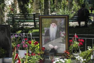 La mormântul Părintelui Arsenie Papacioc (galerie FOTO)