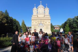 Activităţi pentru copiii Parohiei Poduri