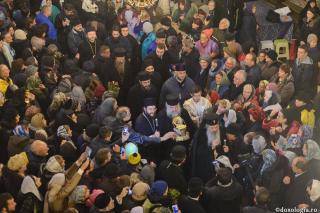 Prin ce se deosebesc adevărații creștini de tot neamul oamenilor