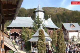 Parohia neamțeană Negulești, a îmbrăcat haine de sărbătoare