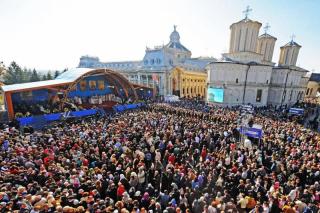 (Video) Rugăciune și bucurie la hramul Sfântului Dimitrie