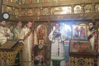 Prezenţă arhierească în Parohia Izvoarele din Municipiul Bacău
