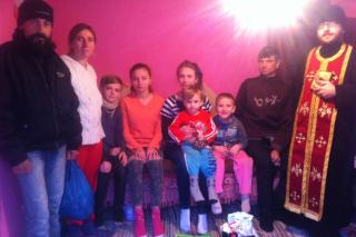 Daruri de Crăciun pentru persoanele nevoiaşe din Buruieneşti