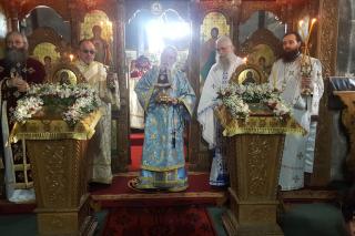Slujbă arhierească la Mănăstirea Bogdana din Rădăuţi