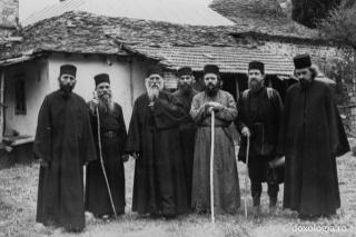 Chiliile Provata – Pelerinajul părintelui Cleopa la Athos