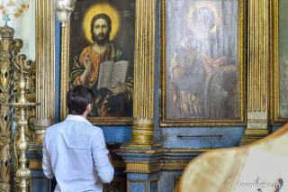 Valori de artă ale bisericii Mănăstirii Miclăușeni