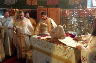 Credincioşii din Leucuşeşti s-au rugat împreună cu arhipăstorul lor