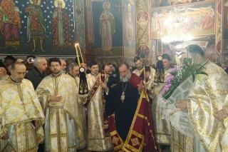 Liturghie arhierească la Biserica „Sfinţii Împăraţi Constantin şi Elena“ din Bacău