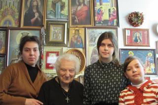 Lansare de carte la Parohia „Acoperământul Maicii Domnului” - Precista 3 din Piatra Neamţ : „Am întâlnit o icoană vie...”