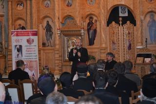 Conferinţă în catedrala oraşului Moineşti