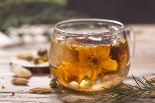 Infuzii aromate pentru combaterea anxietății